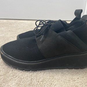 Black Knit Shoes